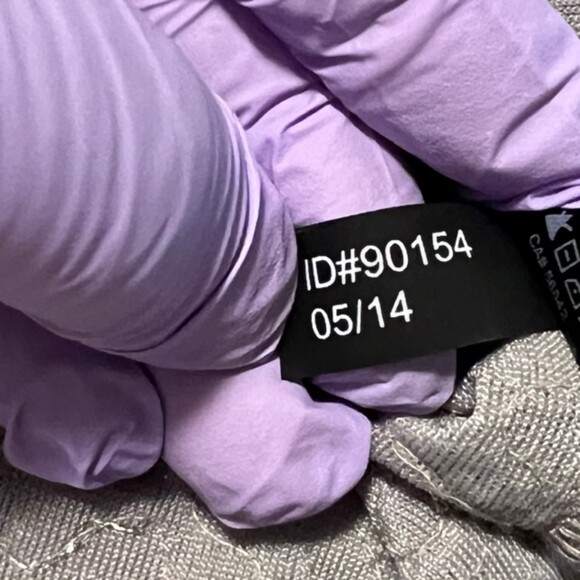 EXPRESS Gray Silver Sequins Spaghetti Strap Metallic Cami Tank Top Glitters SzXS - Picture 8 of 11